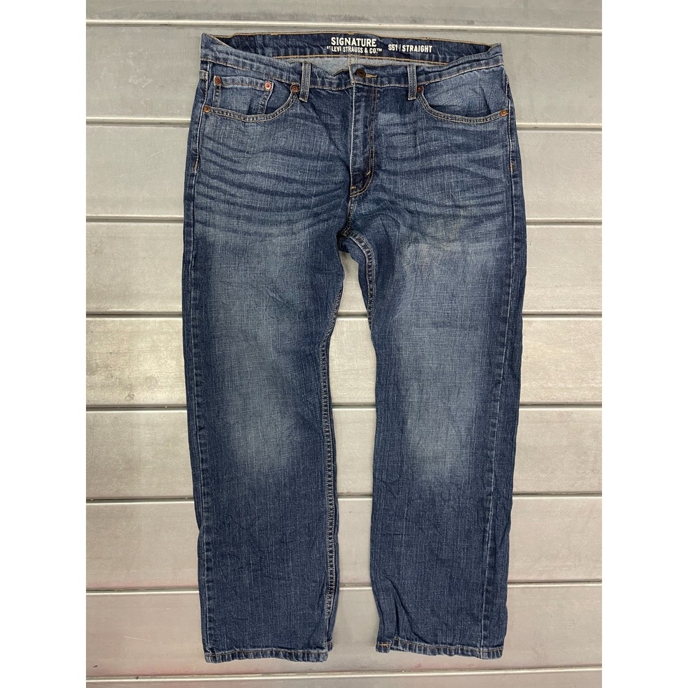Signature Levi Strauss S51 Straight Jeans Mens 37x30 Blue Medium Wash Denim